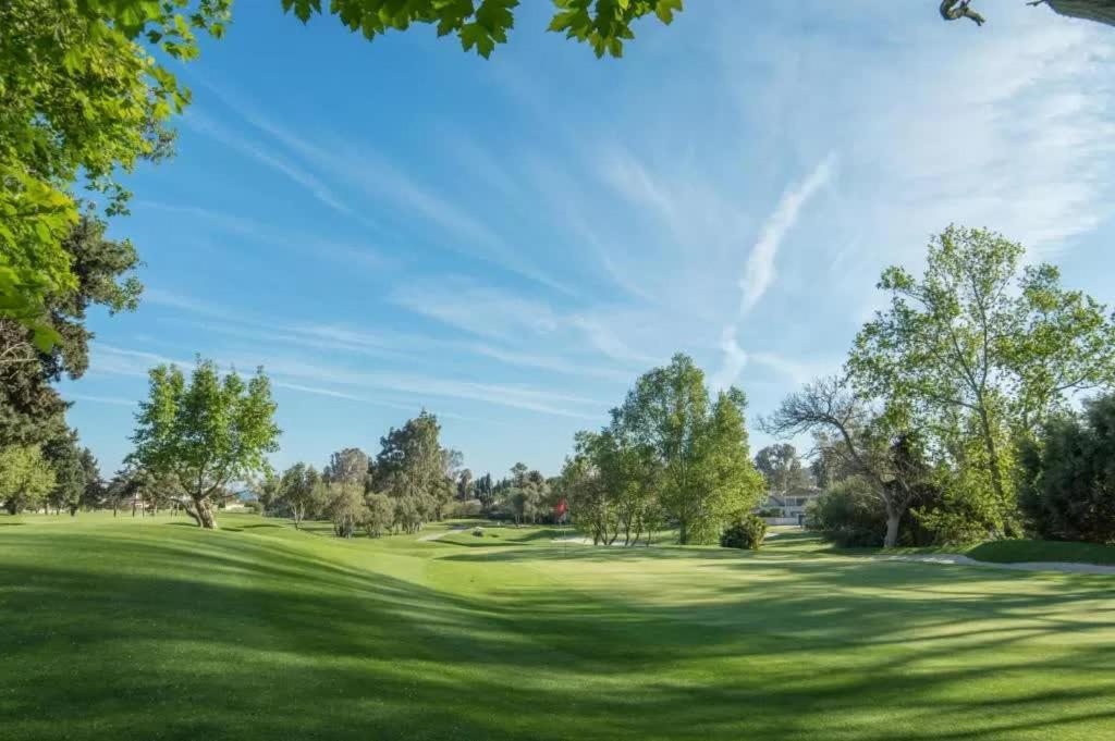 Appartement En Residence Pierre Et Vacance Au Golf Бискаррос Экстерьер фото