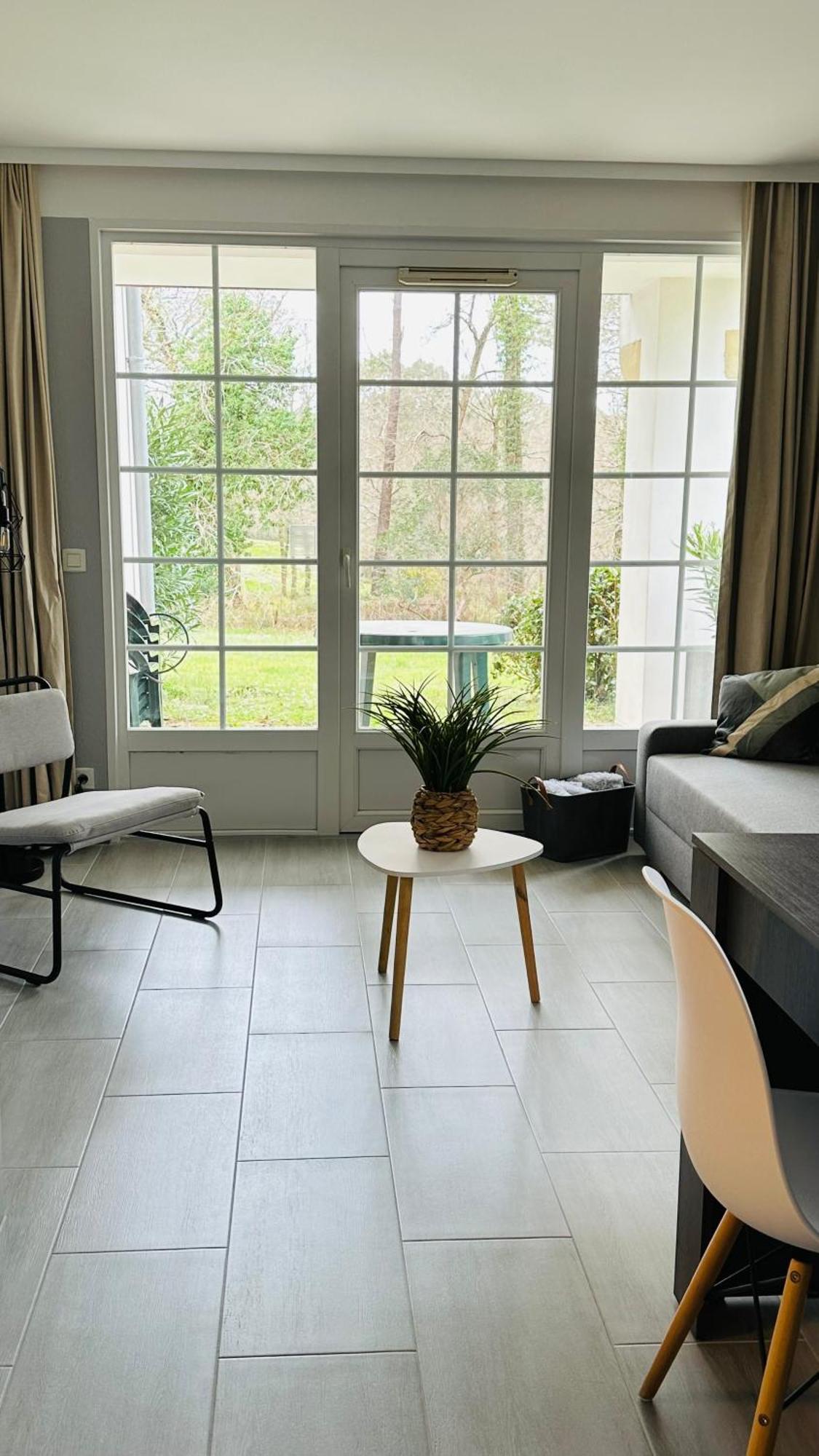 Appartement En Residence Pierre Et Vacance Au Golf Бискаррос Экстерьер фото