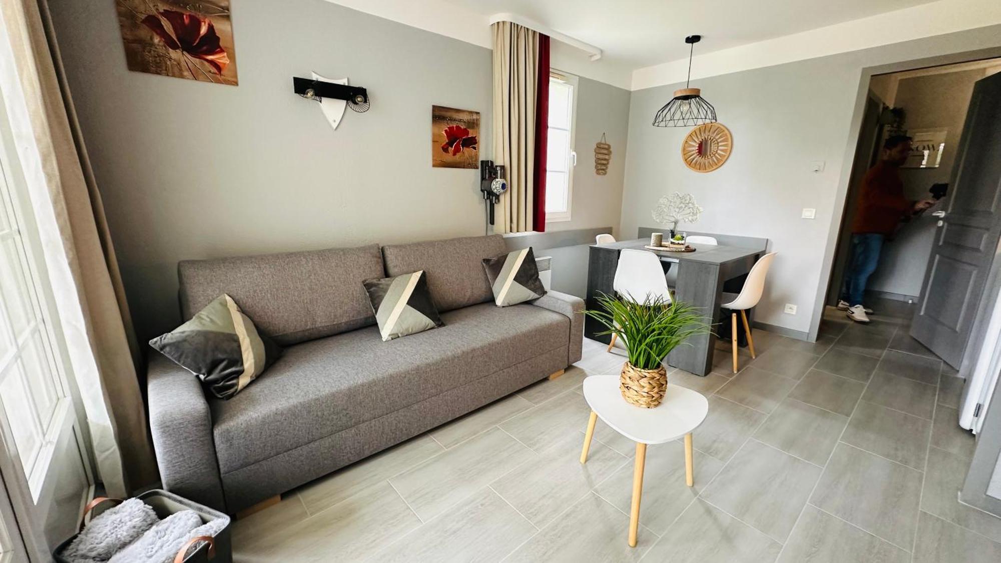 Appartement En Residence Pierre Et Vacance Au Golf Бискаррос Экстерьер фото
